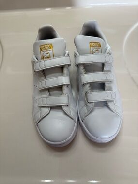adidas original Stan Smith White Leather Velcro Sneakers with Gold Tongue Patch